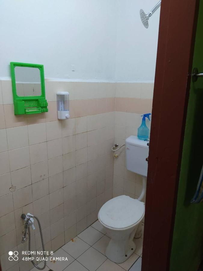Homestay D' Tengah Bandar Kuala Rompin Εξωτερικό φωτογραφία
